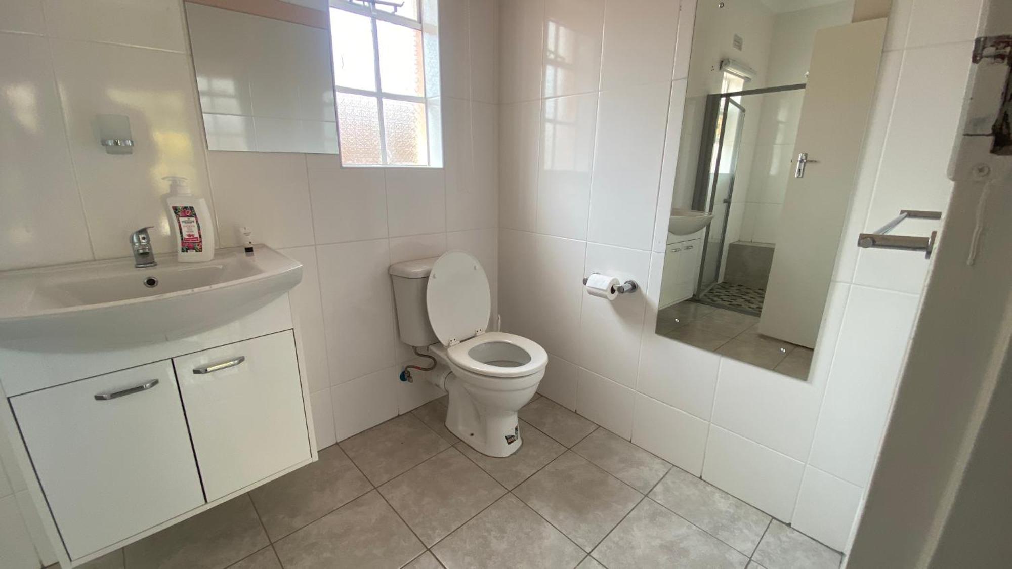 בולוואיו Lynns Guest House מראה חיצוני תמונה